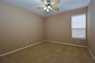 Building Photo - 21223 Pennshore Ln