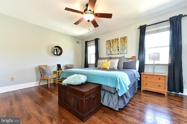 Foto del edificio - 1130 Constitution Ave NE