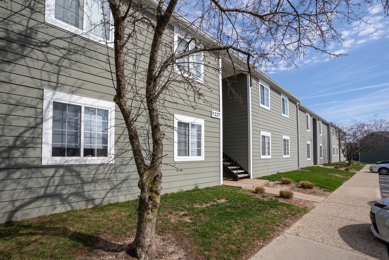 Pickwick Farms Apartments Apartments in Indianapolis, IN