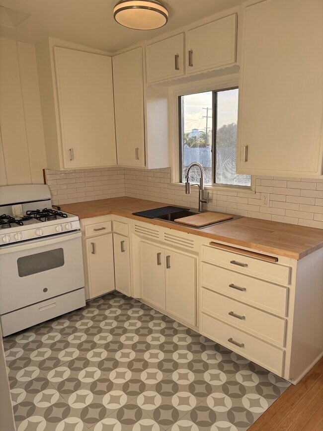 Foto del edificio - 515 Rockledge St