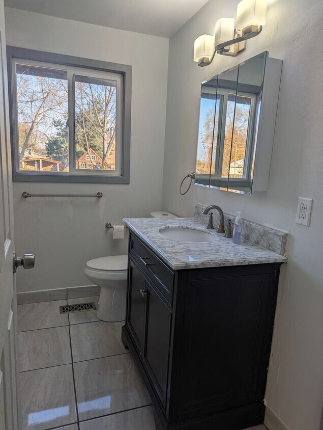 Primary Photo - **PENDING** Spacious pet-friendly Clarksto...