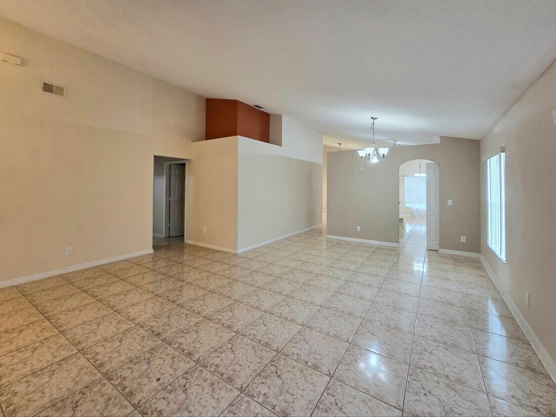 Foto del edificio - 13912 Valleybrooke Ln