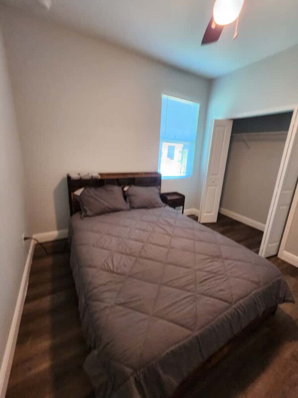 Foto del edificio - 817 Seabold Ave NW