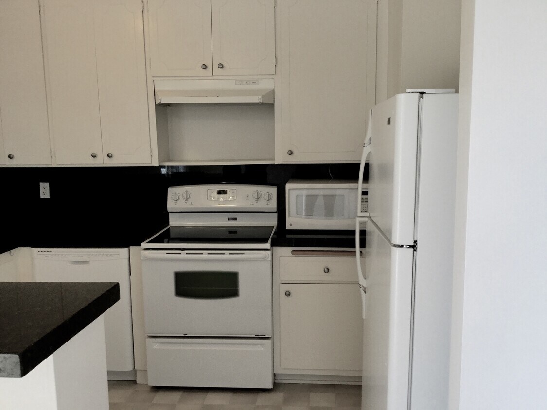 Building Photo - 17311 Castellammare Dr