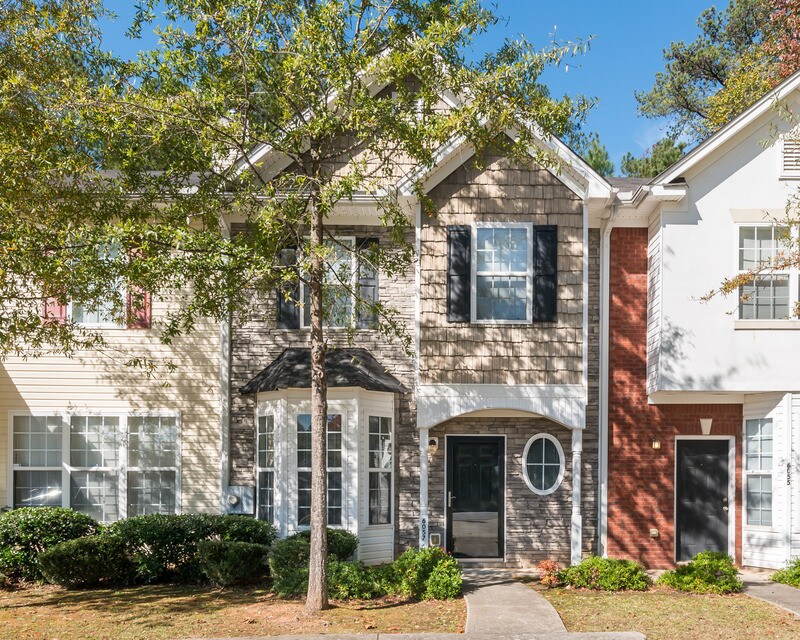 Primary Photo - 6057 Camden Forrest Dr