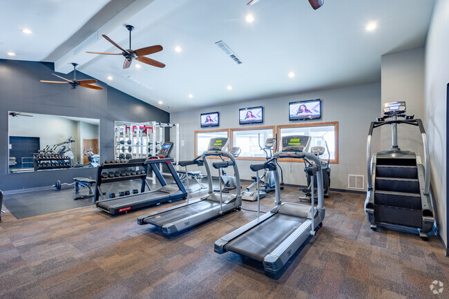 Fitness Center - Chateau Knoll