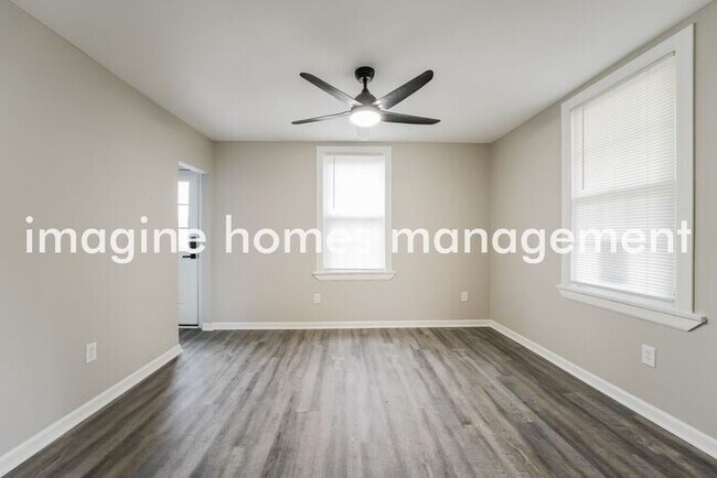 Foto del edificio - Fully Renovated 3 Bedroom Single Family Ho...