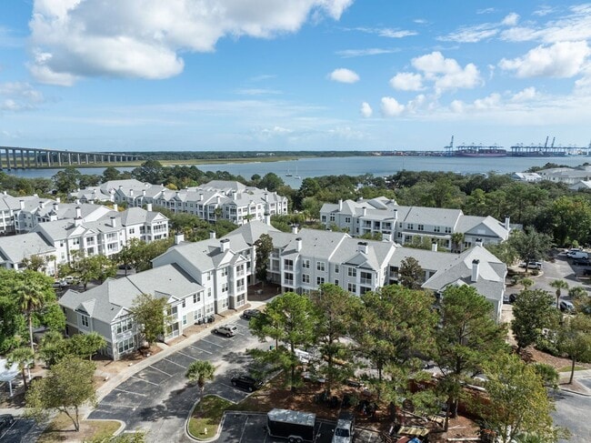 Adorable Rental in Convenient Location - Adorable Rental in Convenient Location Apartment