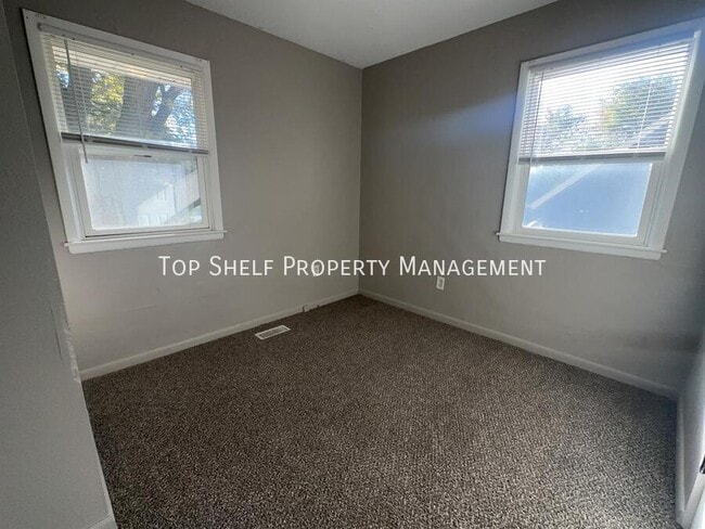 Foto del edificio - 7507 SW 12th St