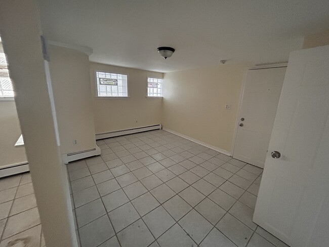 Building Photo - 5216 W Crystal St
