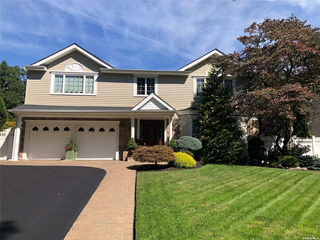 Foto principal - 32 Glenmere Ln