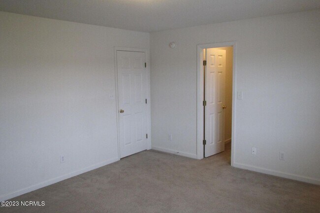 Building Photo - 173 Kelly Cir