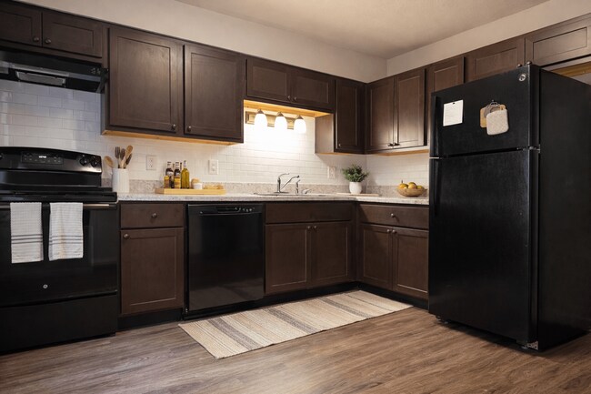 Foto del edificio - The Boulevard Townhomes
