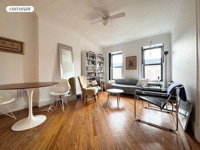 Foto del edificio - 672 10th St