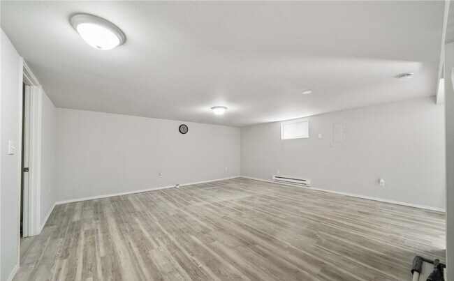 Foto del edificio - 112 East 40th Street, Unit B