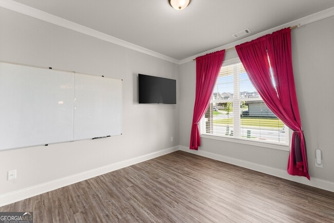 Foto del edificio - 4656 Silver Oak Dr SW