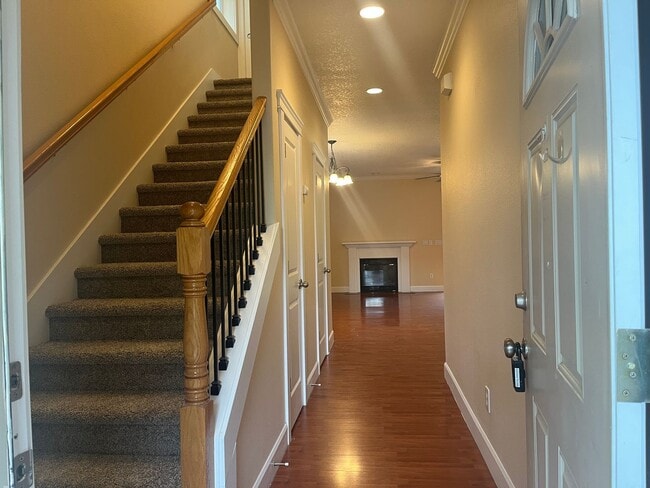 Foto del edificio - 1242 SE Roberts Ave