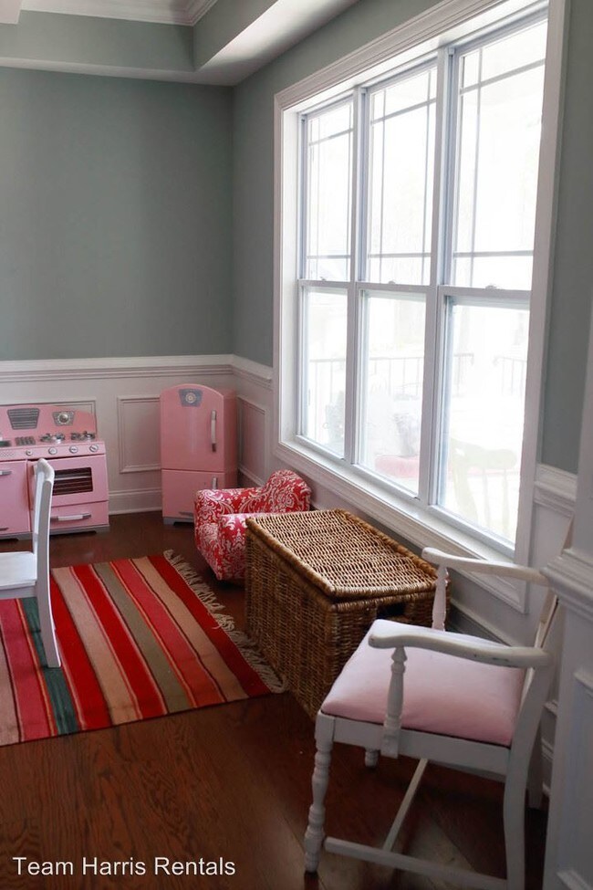 Foto del edificio - 4 br, 2.5 bath House - 51 Springside Drive