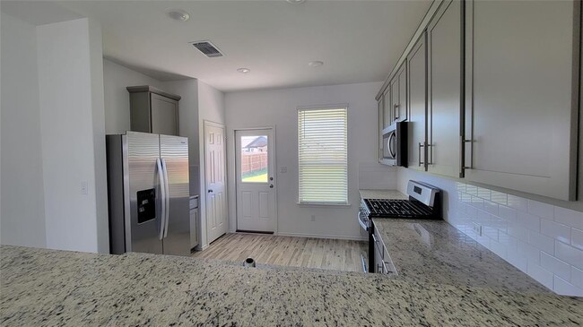 Building Photo - 217 Redonda Dr