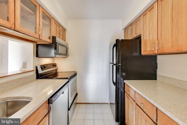 Foto del edificio - 1639 Carriage House Terrace