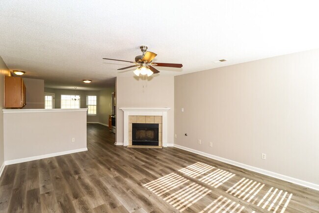 Building Photo - 50 Oakland Woods Cove