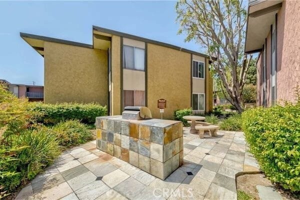 Foto del edificio - 23316 Marigold Ave