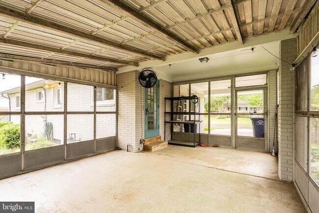 Foto del edificio - 3817 Ren Rd