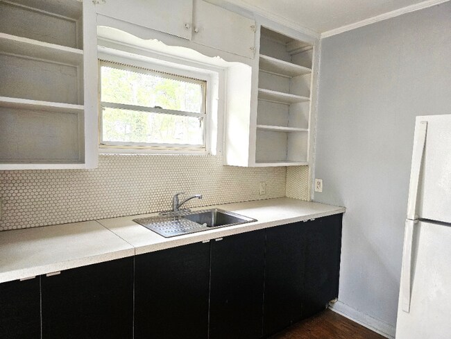 Foto del edificio - 1730 Ridgewood Ave