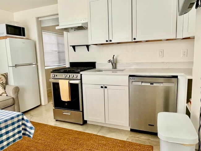 Photo - 765 E 900 S House