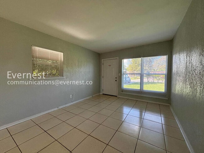 Foto del edificio - 116 Hope Cir