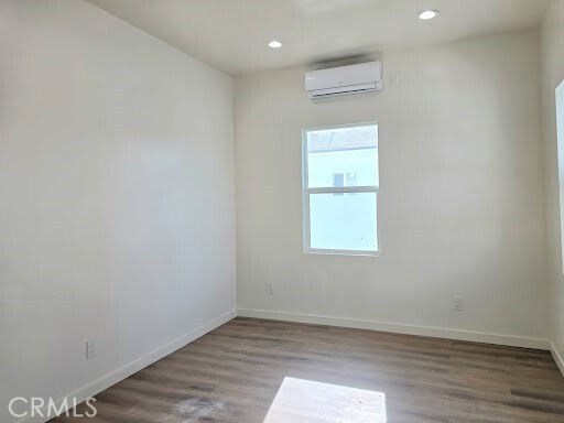 Building Photo - 1356 E 94th St