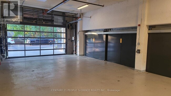Building Photo - 51 David St