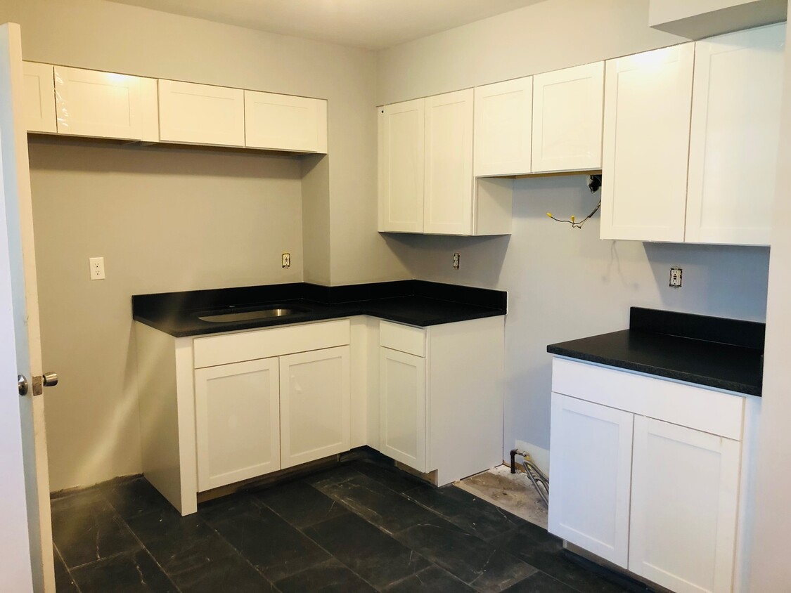 Building Photo - 75 Saltonstall Pky