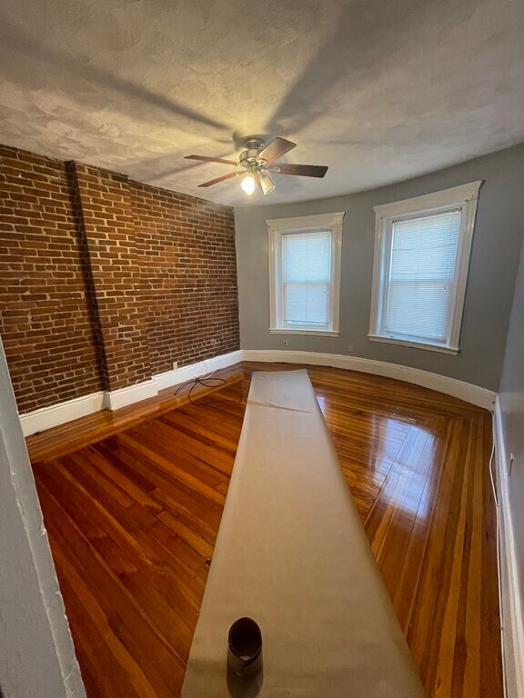 Building Photo - 76 Florida St