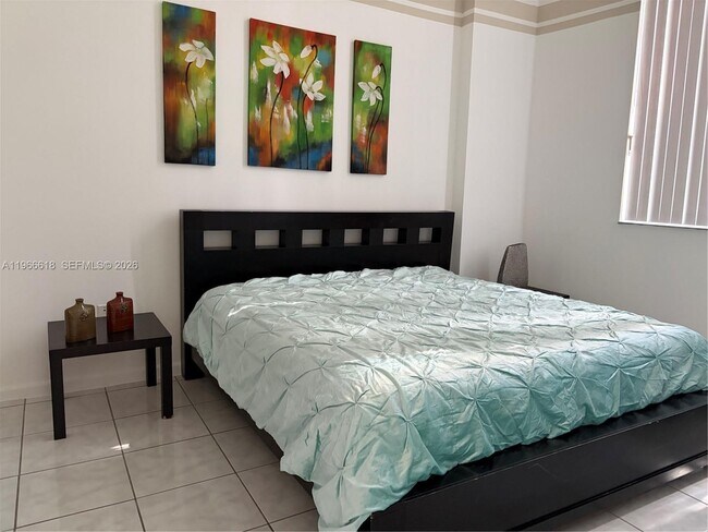 Foto del edificio - 18800 NE 29th Ave