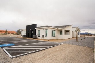 Building Photo - 1140 Sixshooter Ave Building Photo - 1140 Sixshooter Ave