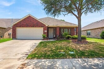 Building Photo - 9613 Sleepy Hollow Dr