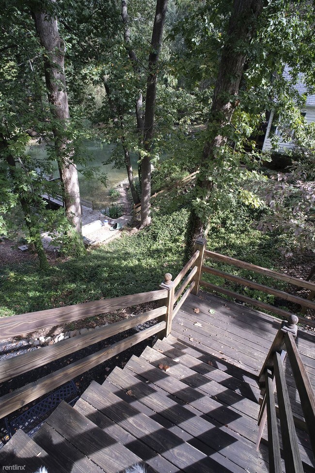 Foto del edificio - 2 br, 1.5 bath House - 6455 Barksdale Rd