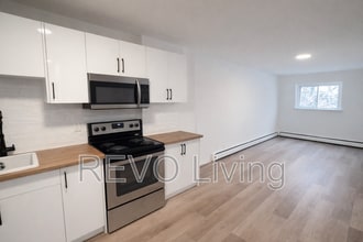 Building Photo - 187 Church St