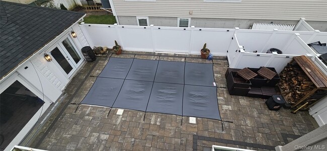 Building Photo - 218 W Chester St