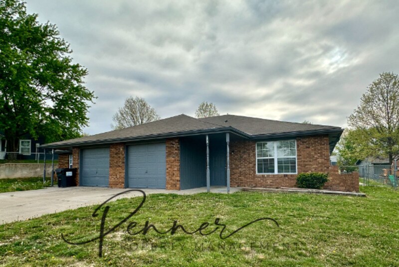 401A NE Austin St, Oak Grove, MO 64075 Condo for Rent in Oak Grove