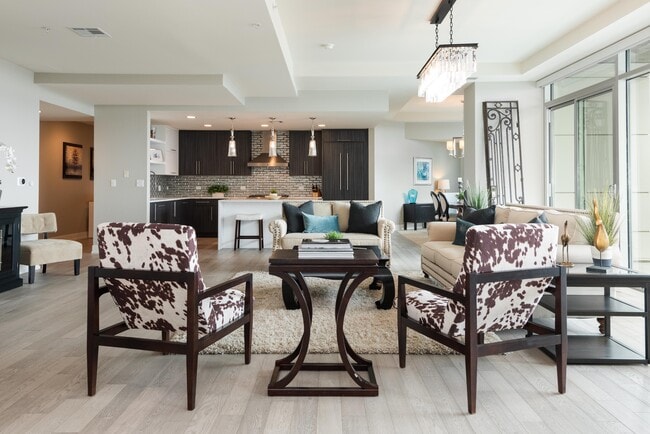 Photo - 2001 Lincoln St Apartment