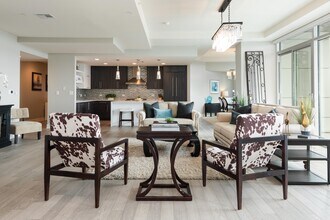 Building Photo - 2001 Lincoln St