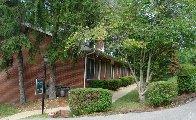 Building Photo - Orchard Hill Apartments