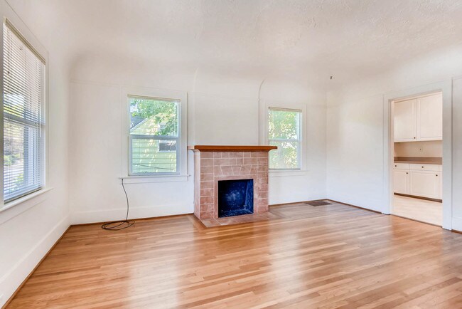 Foto del edificio - 5134 SE Hawthorne Blvd