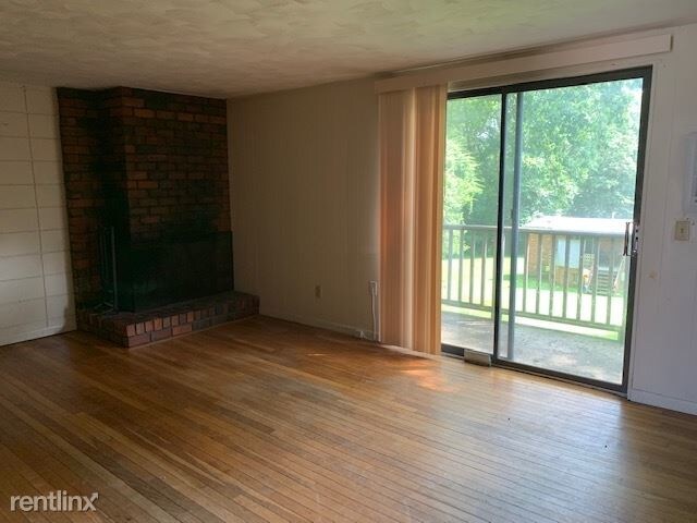 Building Photo - 19 Denlar Dr