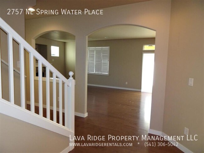 Foto del edificio - 2757 NE Spring Water Pl