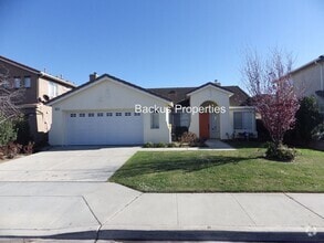 Building Photo - 883 Chamise Dr