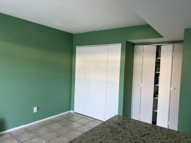 Building Photo - 1305 N 44th St