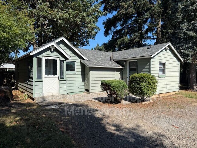 Foto del edificio - 10926 SE Linwood Ave